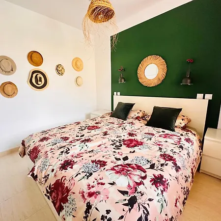 Appartement With Views Of Sea And Mountains